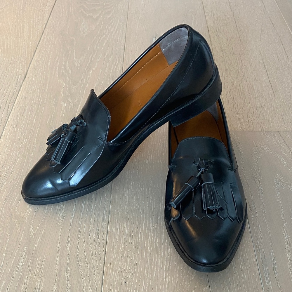 Everlane Black Tassel Leather Loafers